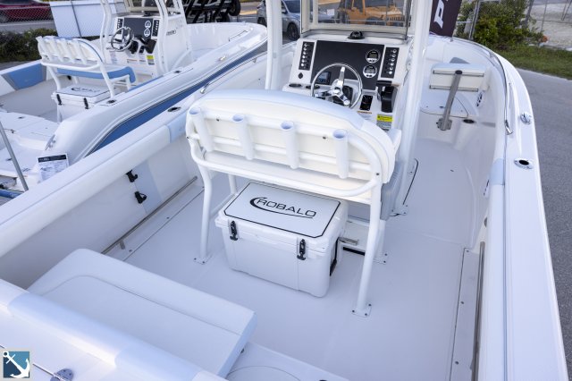 New 2024  powered Robalo Boat for sale